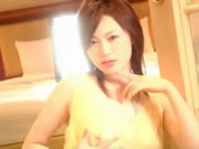 松野由井 正在享受著手淫的時間